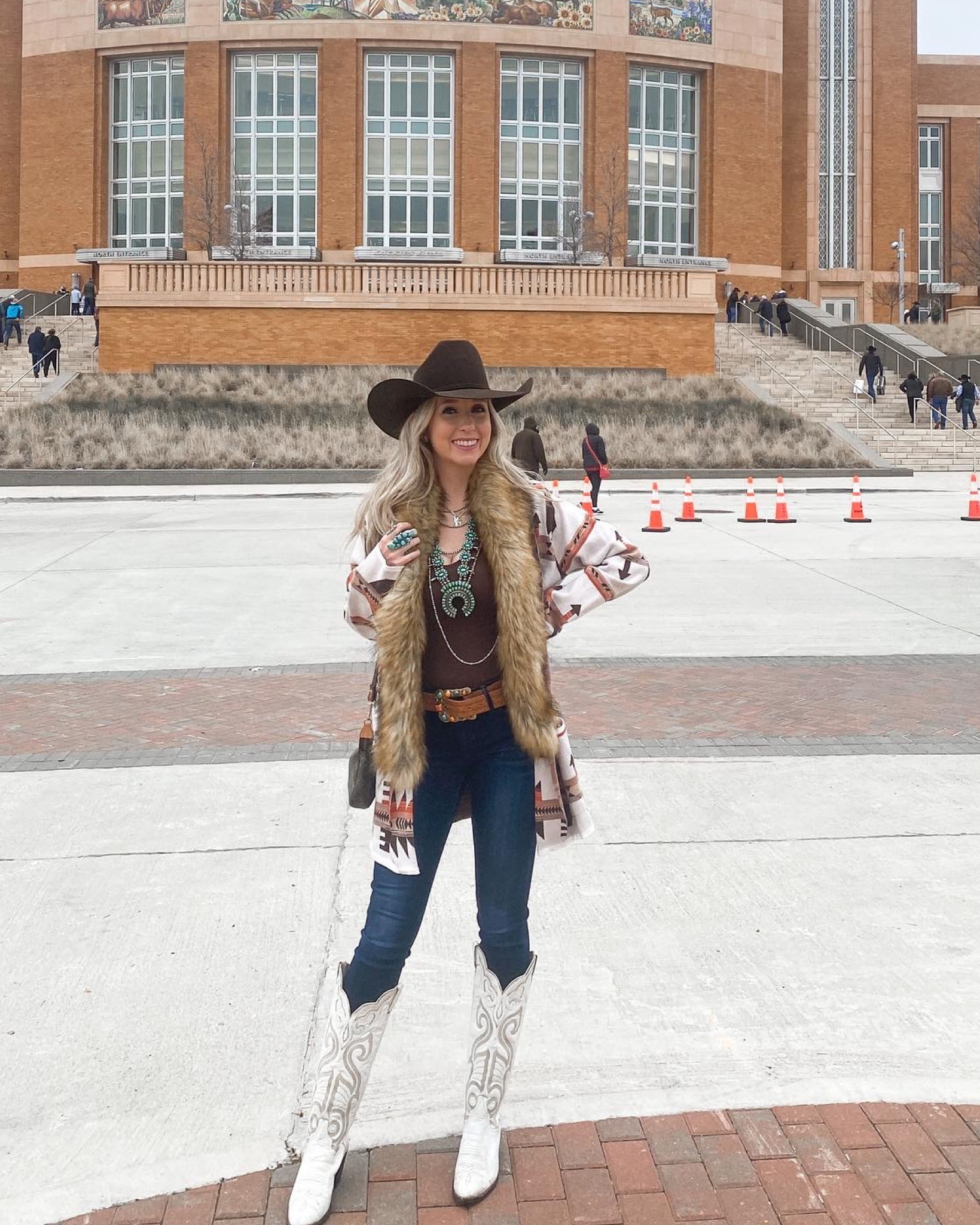 Rodeo ready even in an ice storm ❄️ #westernfashion

#LTKSeasonal