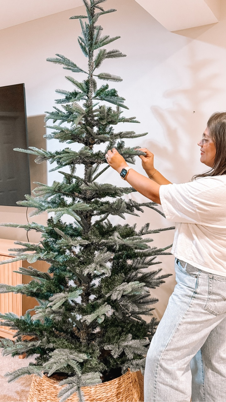#ad Kicking off the holidays early with our @kingofchristmas Christmas tree because November 1 is basically Christmas Eve, right? 🎄 ✨

Comment TREE for a 🔗 sent to you! 

#kingofchristmastree #holidayhomes #christmasdecor #christmastreemagic #gifted