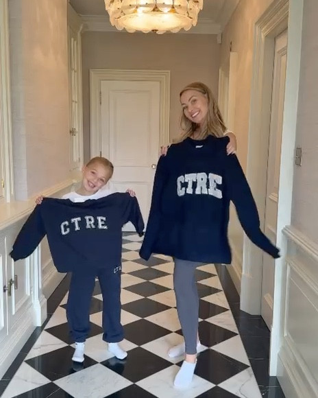 Our favourite cosy autumn jumpers 🍂

Lounge wear, athleisure, jogging bottoms, crew neck, knitwear, autumn outfit, kids outfit, kids autumn outfit

#LTKautumn #LTKkids #LTKfitness