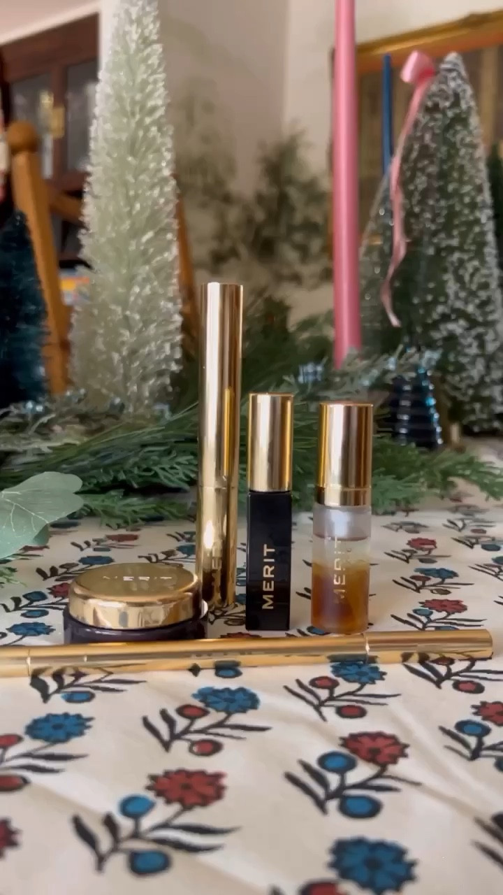 #LTKHoliday #LTKfindsunder100 #LTKbeauty