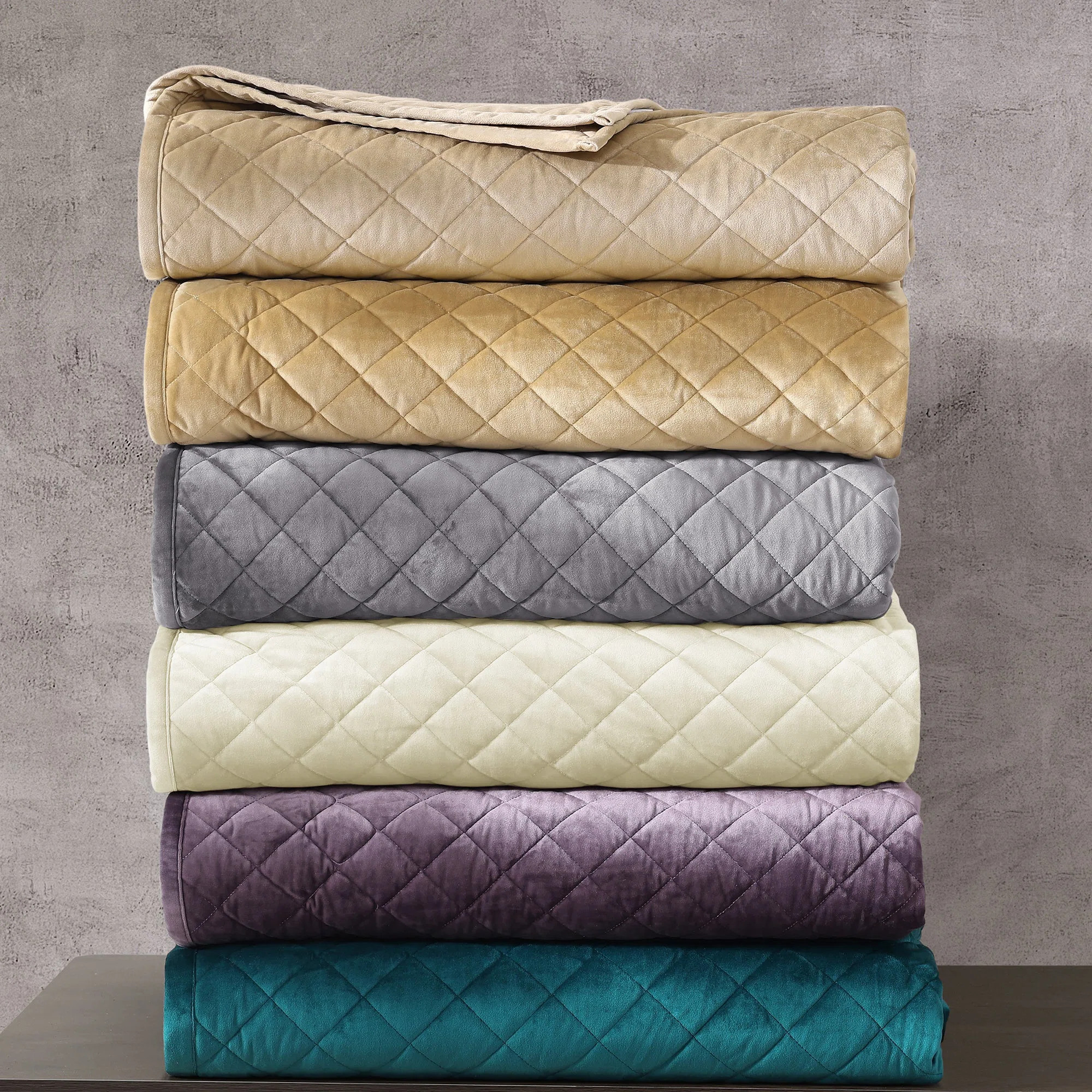HiEnd Accents Velvet Diamond Solid Color Quilted Modern Contemporary 1 Piece Quilt & Reviews | Wa... | Wayfair North America