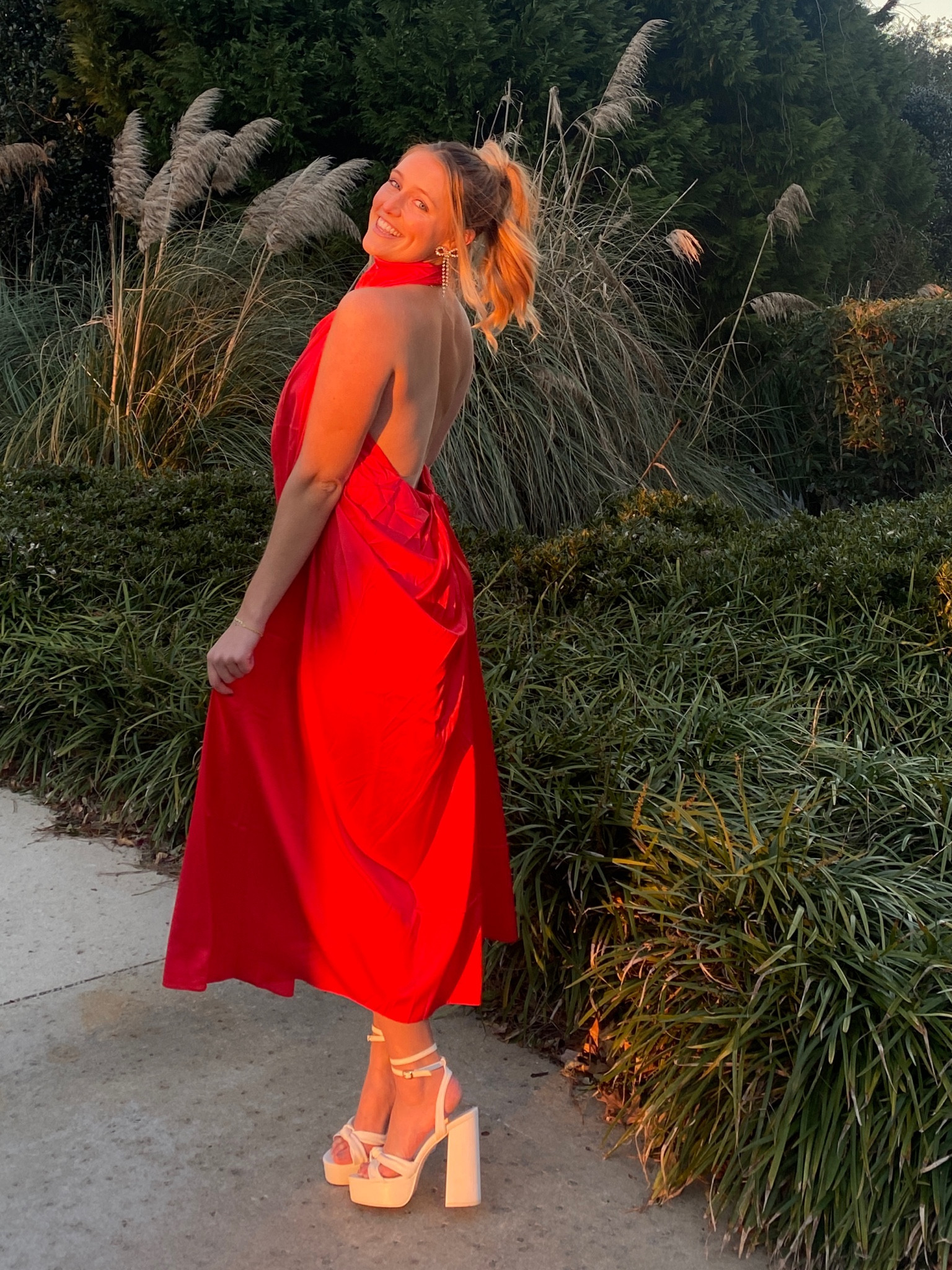 💋💋❤️💃💃 the perfect red dress 


#LTKparties #LTKstyletip #LTKwedding