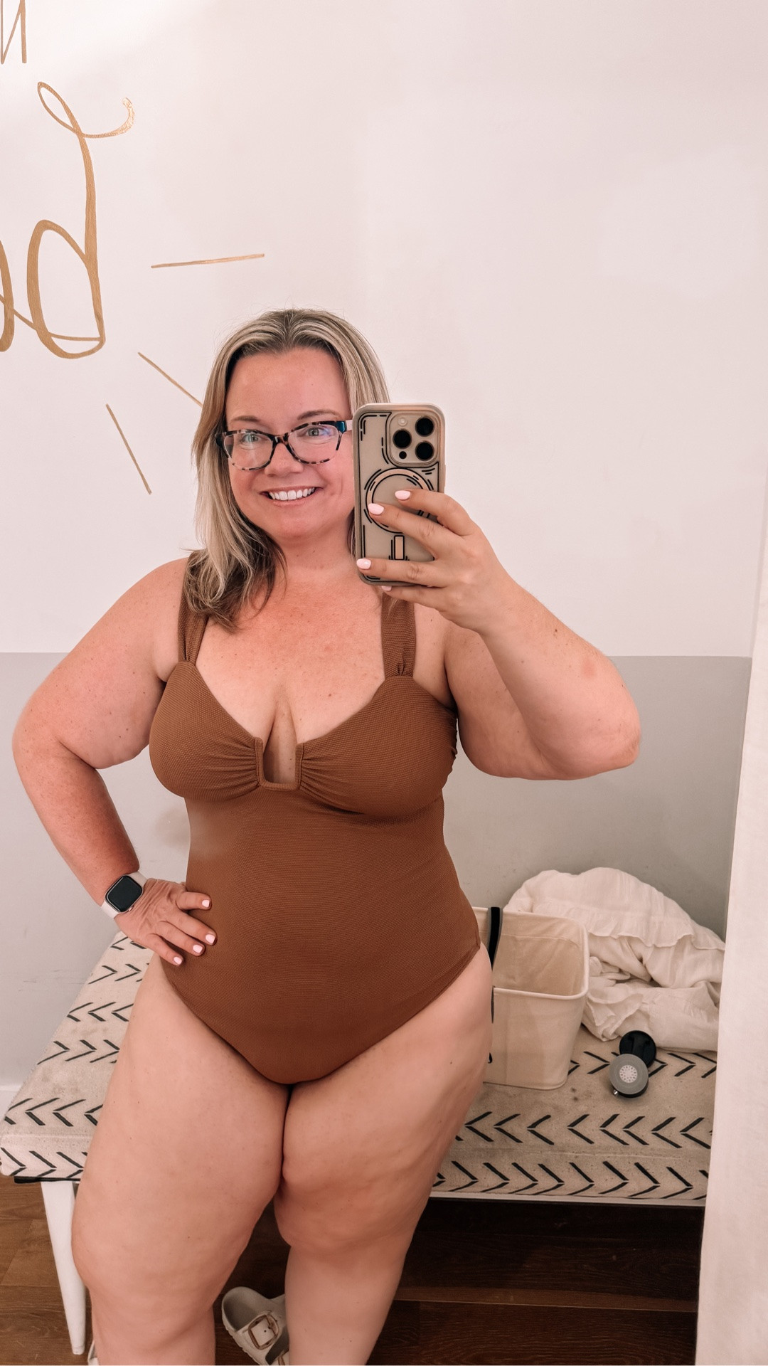 Size XL
36DDD
32 inch waist 
49 inch hips 
5’3 

#aerie #aeriereal #aerierealmakers #myaerielook #aeriefav #aeriestyle #offlinebyaerie #aeriepartner #ltk #ltkstyle #ltkfashion #ltkcurves #ltkfinds #liketkit #curvyfashion #midsizestyle #size14style #size16style #realoutfit #everydaystyle #casualstyle #comfortandstyle #bodyconfidence #bodypositivefashion #over40style #millennialstyle #weekendstyle #summerstyle #fashionover40

#LTKSaleAlert #LTKActive #LTKSwim #LTKMidsize