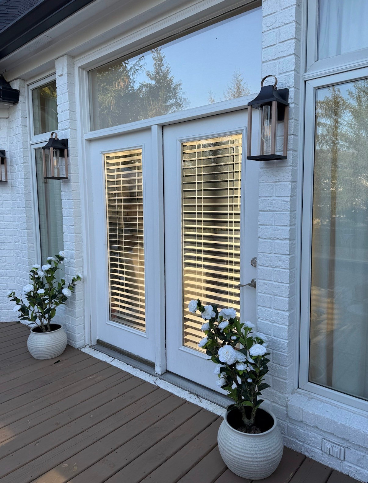 Amazon flowers and pots an old find from target but I found similar on amazon and target!! 

home decor 
home find 
target home 
target decor 
amazon 

#LTKdayinmylife #LTKHome #LTKSeasonal