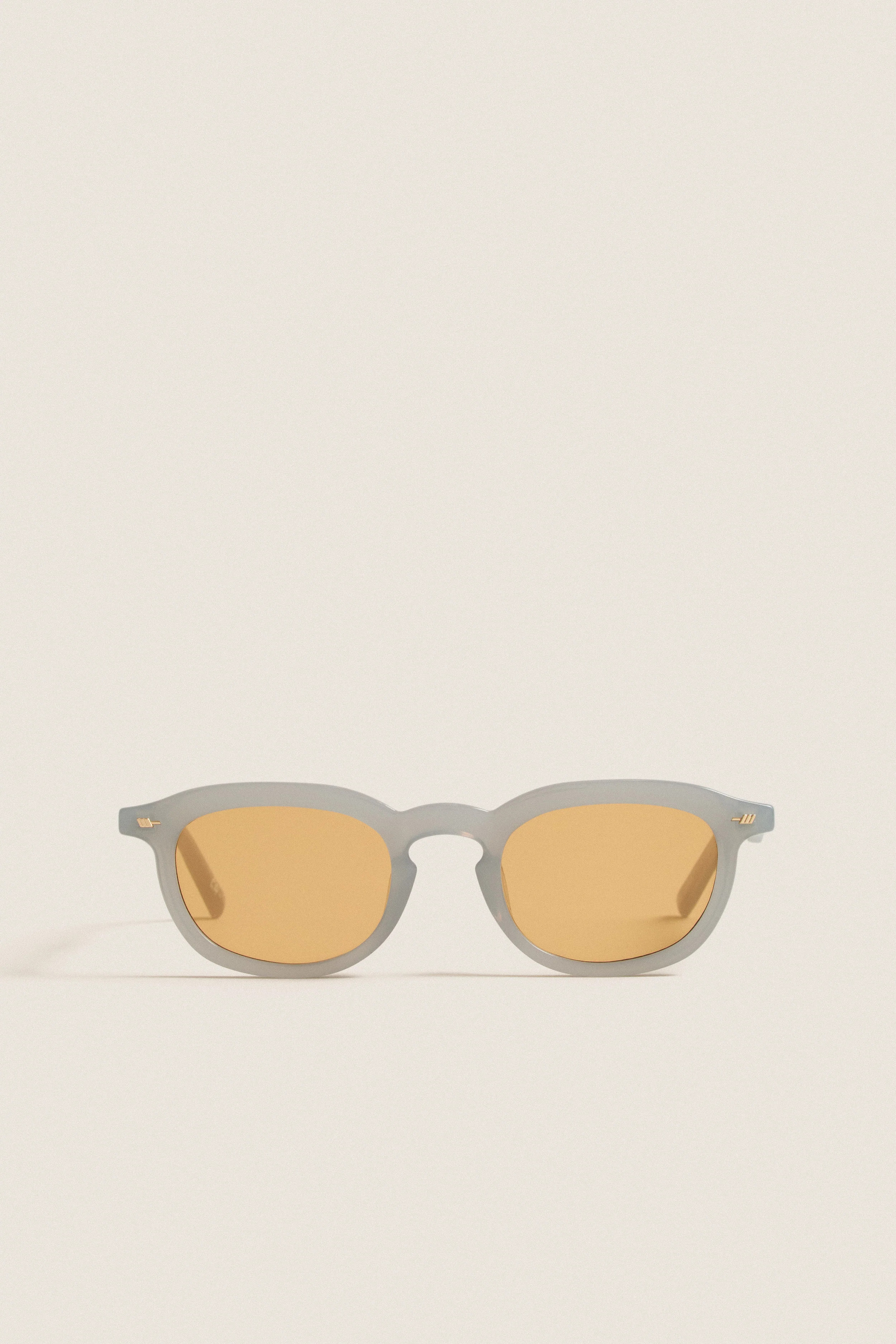 Mist Heart Throb Sunglasses | Tuckernuck (US)