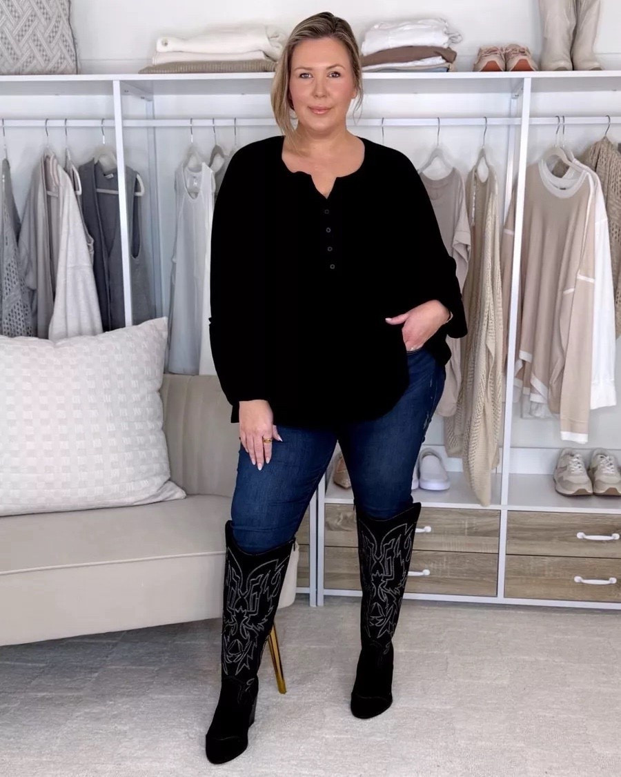 Wearing a 2 (2X) in mostly everything here! The skinny jeans are a 18! Plus size fashion, everyday outfit ideas, trendy fashion, mom style, comfy casual, winter fashion, torrid haul, torrid finds

#LTKPlusSize #LTKOver40 #LTKMidsize
