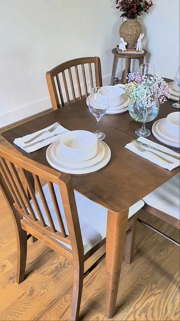 ✨ My new ACTU dining set arrived to give my home that warm and elegant touch 🤎
I love how it combines minimalism with coziness… the perfect space to create special family moments 🏡🍽️
Find the link in my bio ✨

#HomeDecor #DiningRoom #MinimalHome #CozyHome #InteriorDesign

#LTKSeasonal #LTKU #LTKHome