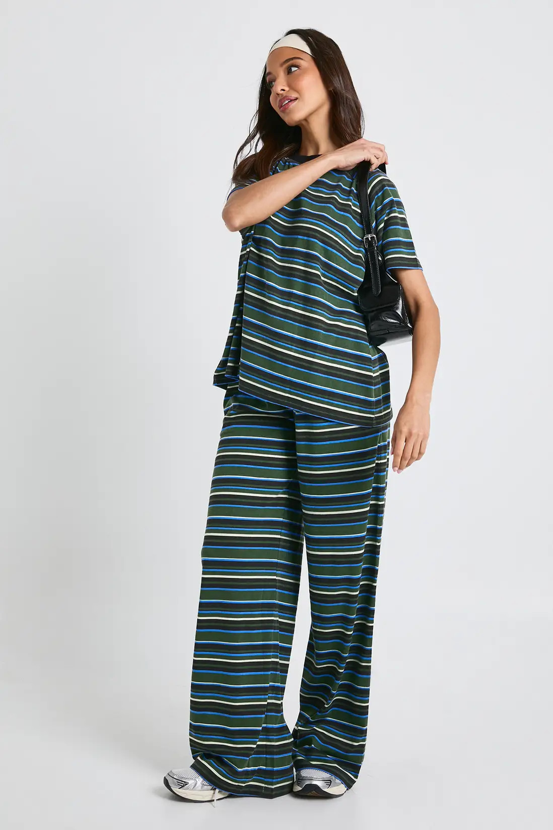 Striped Drop Shoulder Oversized T-shirt | boohoo (US & Canada)