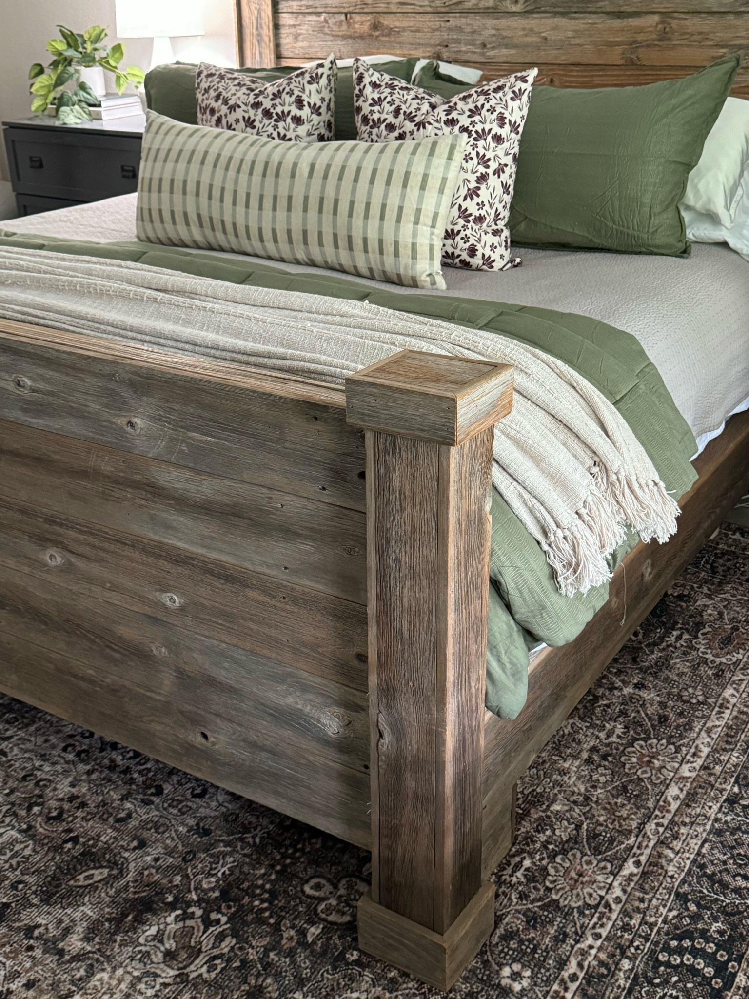 I’ve been making changes to our bedroom adding cozy colors and textures. Paint is next! 