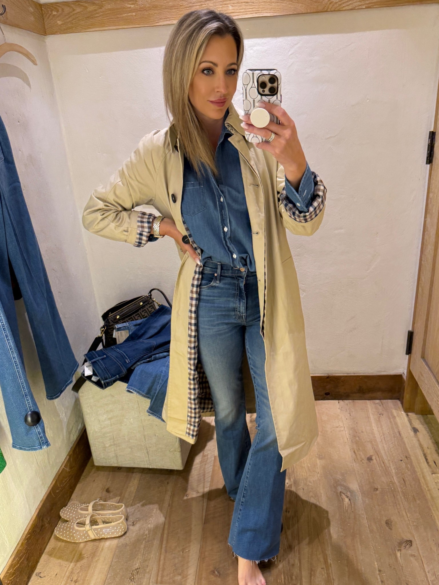 This checked or checkered lined trench coat is going to be on repeat for Fall and spring 👌 the back is fabulous too! 10/10 I took a small

#LTKStyleTip #LTKSeasonal #LTKTravel