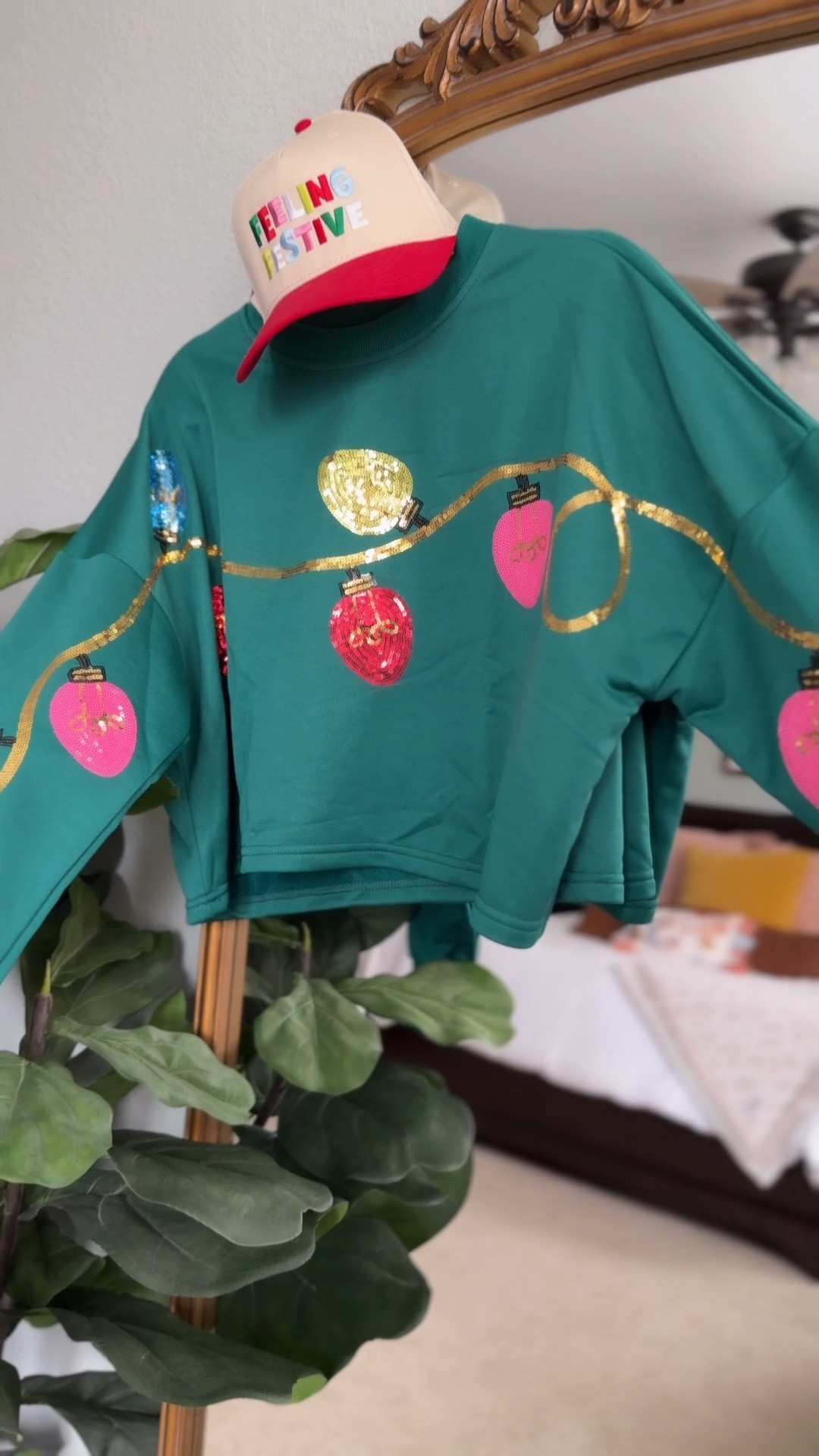 Feelin’ festive 🎄🎅🏻✨
The cutest sequin light bulb Christmas or holiday top with two day shipping on Amazon under $30
Winter outfit 

#LTKFindsUnder50 #LTKHoliday #LTKOver40