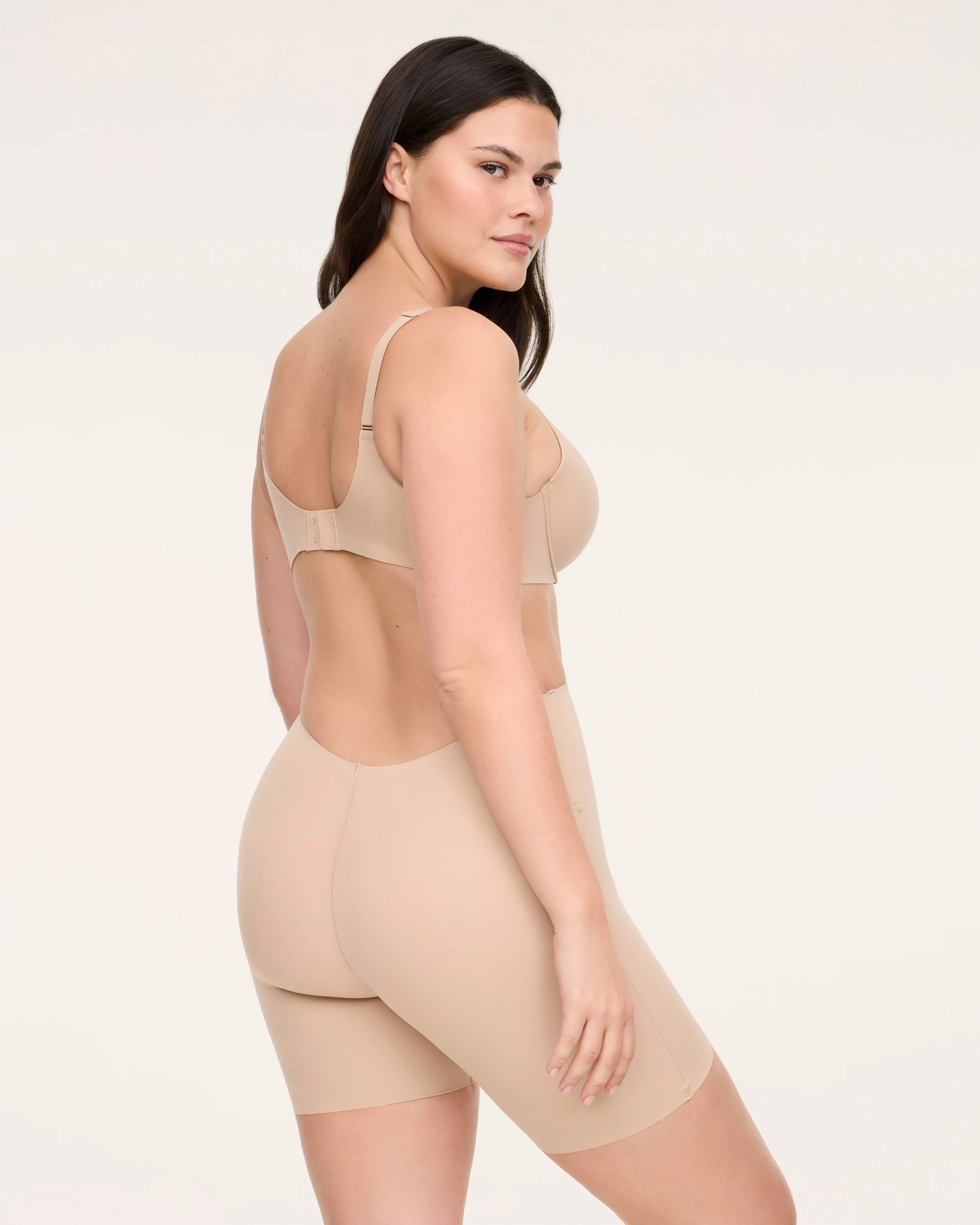 Low-Back Mid-Thigh Short | Spanx