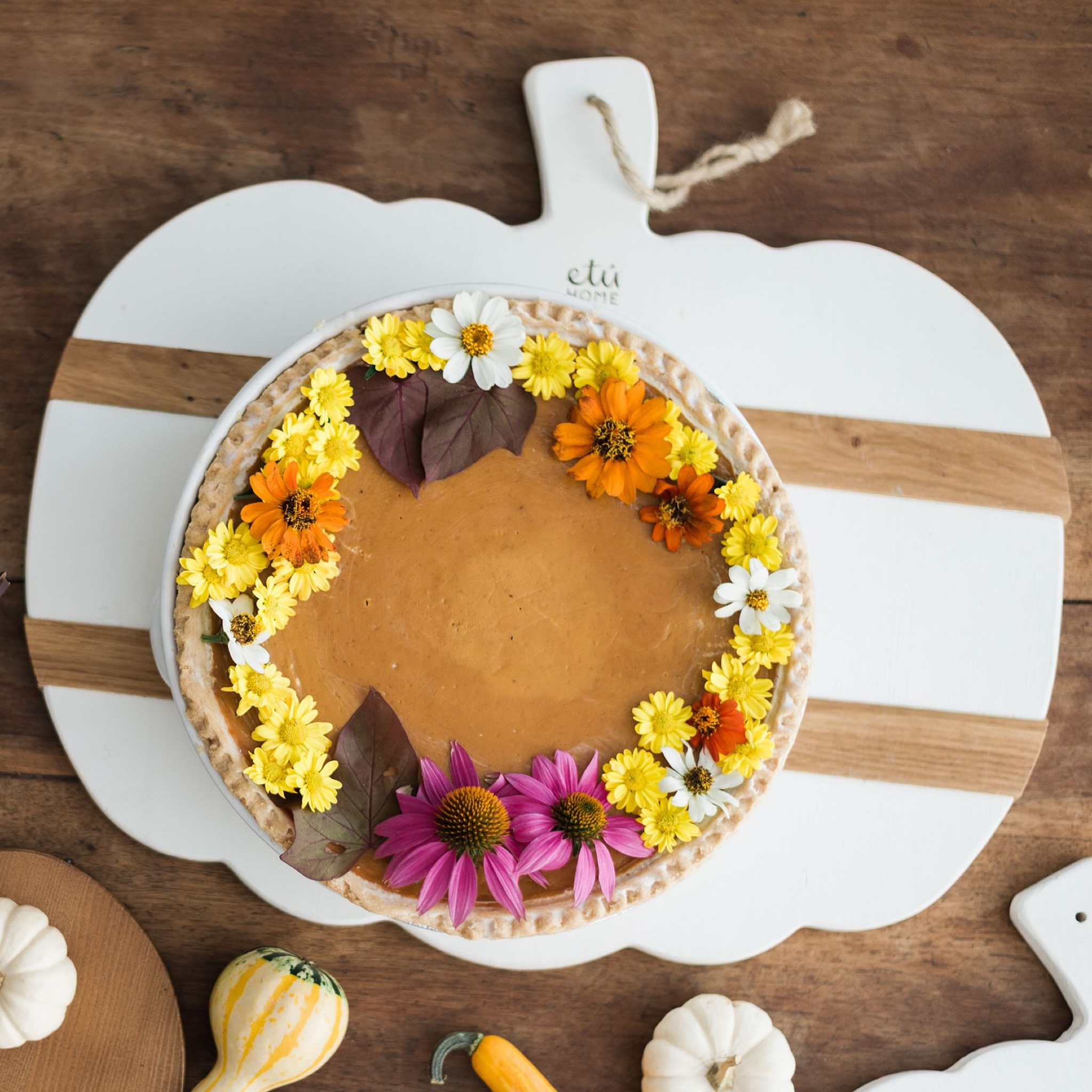 Pumpkin Shaped Cheeseboard is the perfect charcuterie board for upcoming holidays and family gatherings. When it’s not in use, it’s a beautiful kitchen accent during fall and the holiday season. This would also be a lovely gift.

#charcuterie #halloween #thanksgiving #falldecor

#LTKHoliday #LTKparties #LTKhome