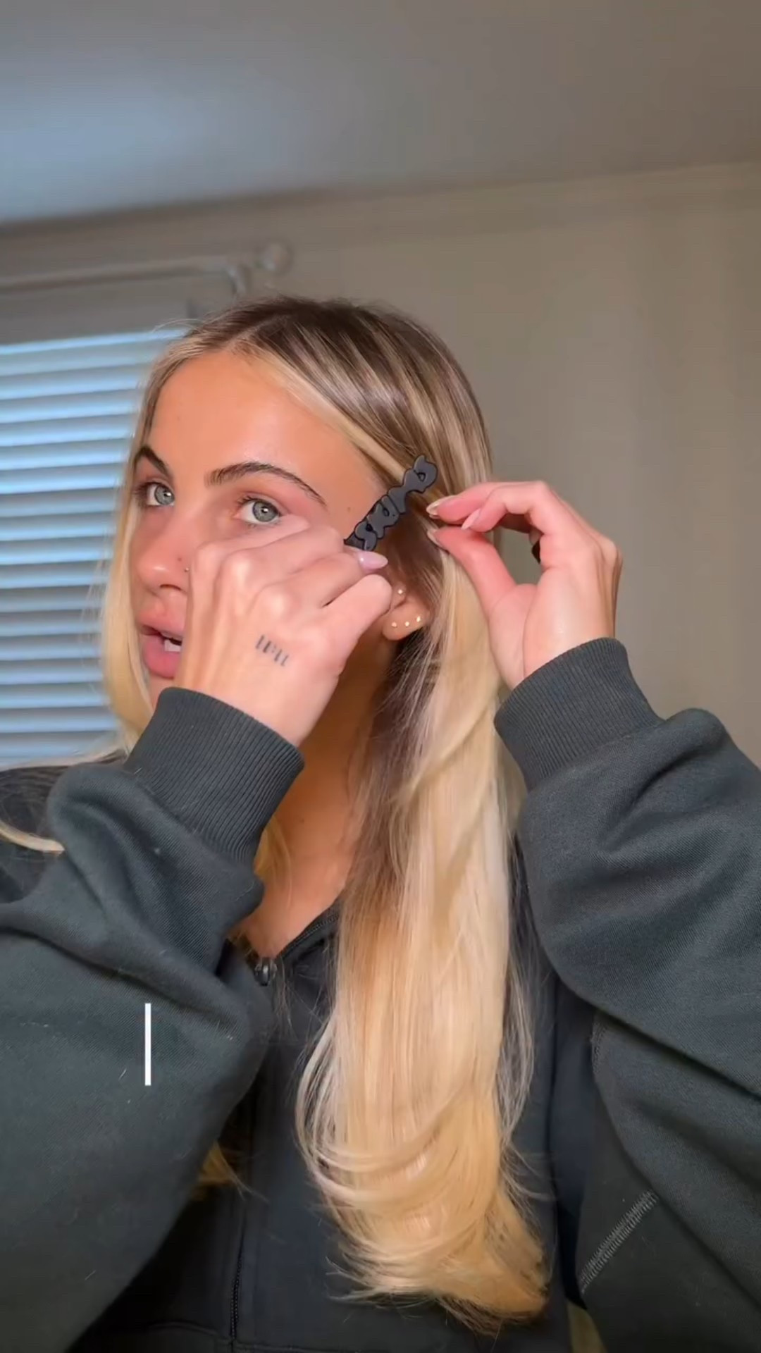 Hiii vlogmas day 5 🩷❤️🤍 
.
.
.
#vlog #explore #reel #viral