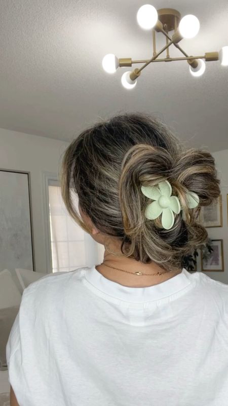 ✨This easy hairstyle is great when you're in a time crunch!✨
You can master the claw clip hairstyle in seconds using this hack ⏰💁‍♀️
No more bad hair days with this sassy and simple look!

hairtutorial, hairhacks, clawclip, amazonbeauty , easyhairstyles, claw clip hack, back to school hairstyle. 

#LTKSeasonal #LTKbeauty #LTKBacktoSchool