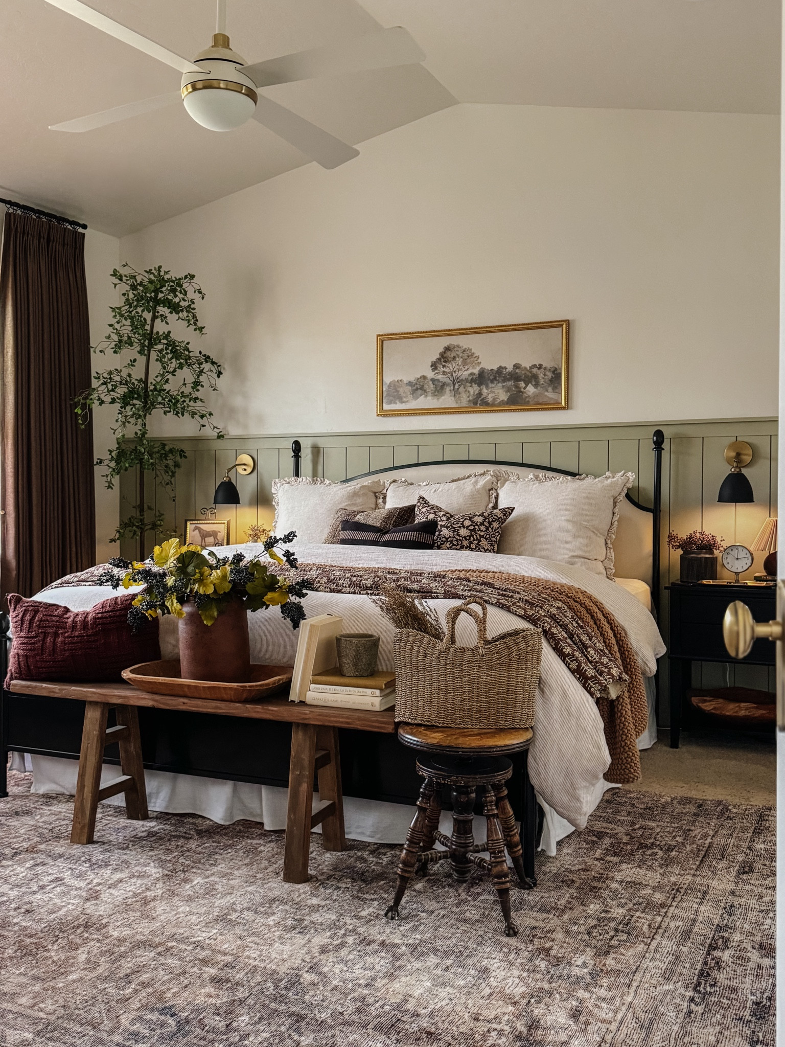 Wayfair finds in our primary bedroom, budget, friendly home decor, four post bed, rustic bench

#Ad, #WayfairPartner, #OnlyAtWayfair, #PaidLink