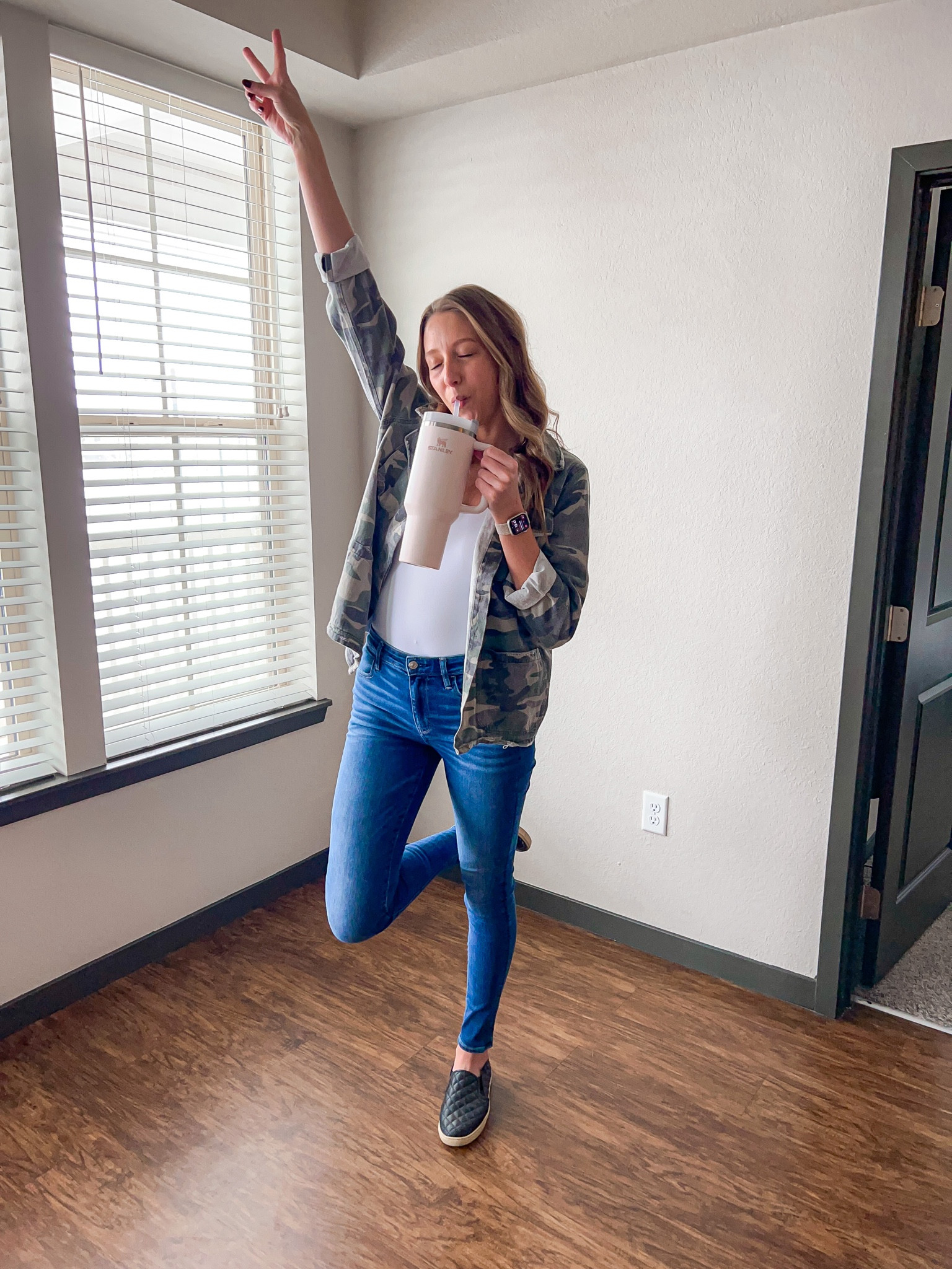 Outfit deets: 
Jacket: pink lily (size m)
Bodysuit: Abercrombie (size m)
Jeans: American eagle (size 8 tall)
Shoes: Steve Madden (size 9)
Cup: Stanley 40 oz 