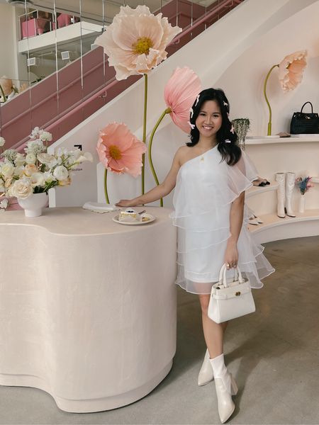 Date Night Outfit idea with this puffy and cloud like dress from Lulus - perfect to go to a fancy dinner date 🤍 style with this cute mini bag from Charles and Keith 🌹 15% off code {COMAMB15-ICUCSFFZNP} 

#CharlesKeithCommunity #CharlesKeithFamily #ImwithCharlesKeith



#LTKwedding #LTKstyletip #LTKSeasonal