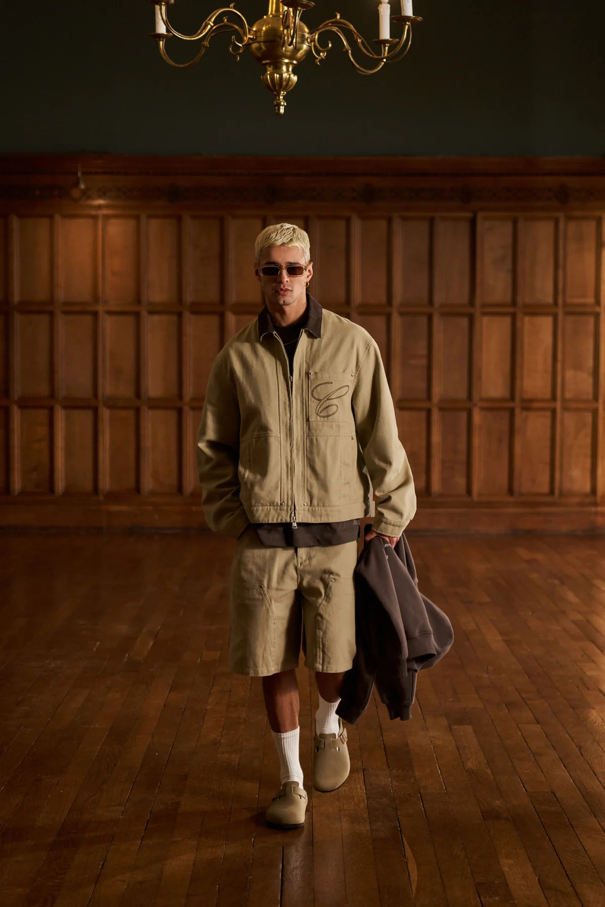 TWILL CONTRAST COLLAR JACKET - BEIGE | The Couture Club