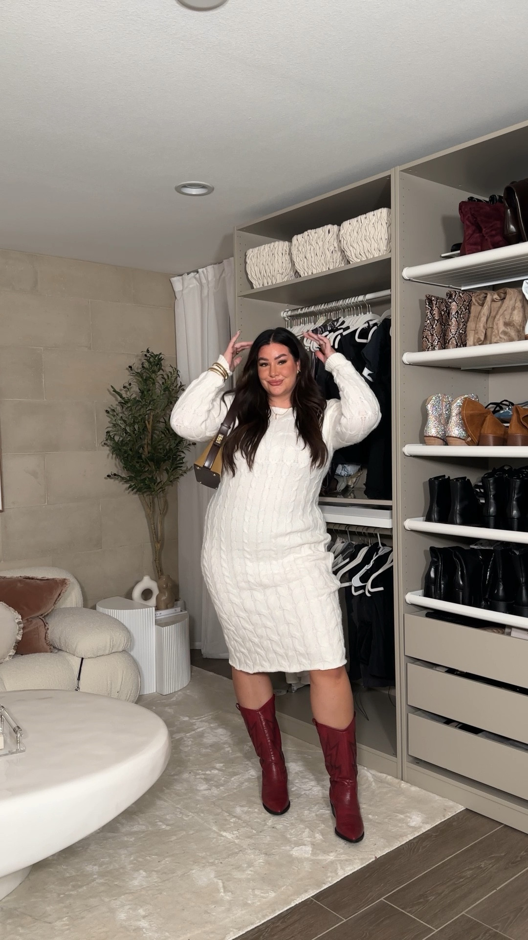 Loveeeee the stretch of this dress! So comfyyyyyy ☺️ discount code vanezz20 gets you 20 off too! 

thanksgiving outfit inspo, comfortable thanksgiving outfits, holiday outfit inspo 

#LTKparties #LTKHoliday #LTKSeasonal