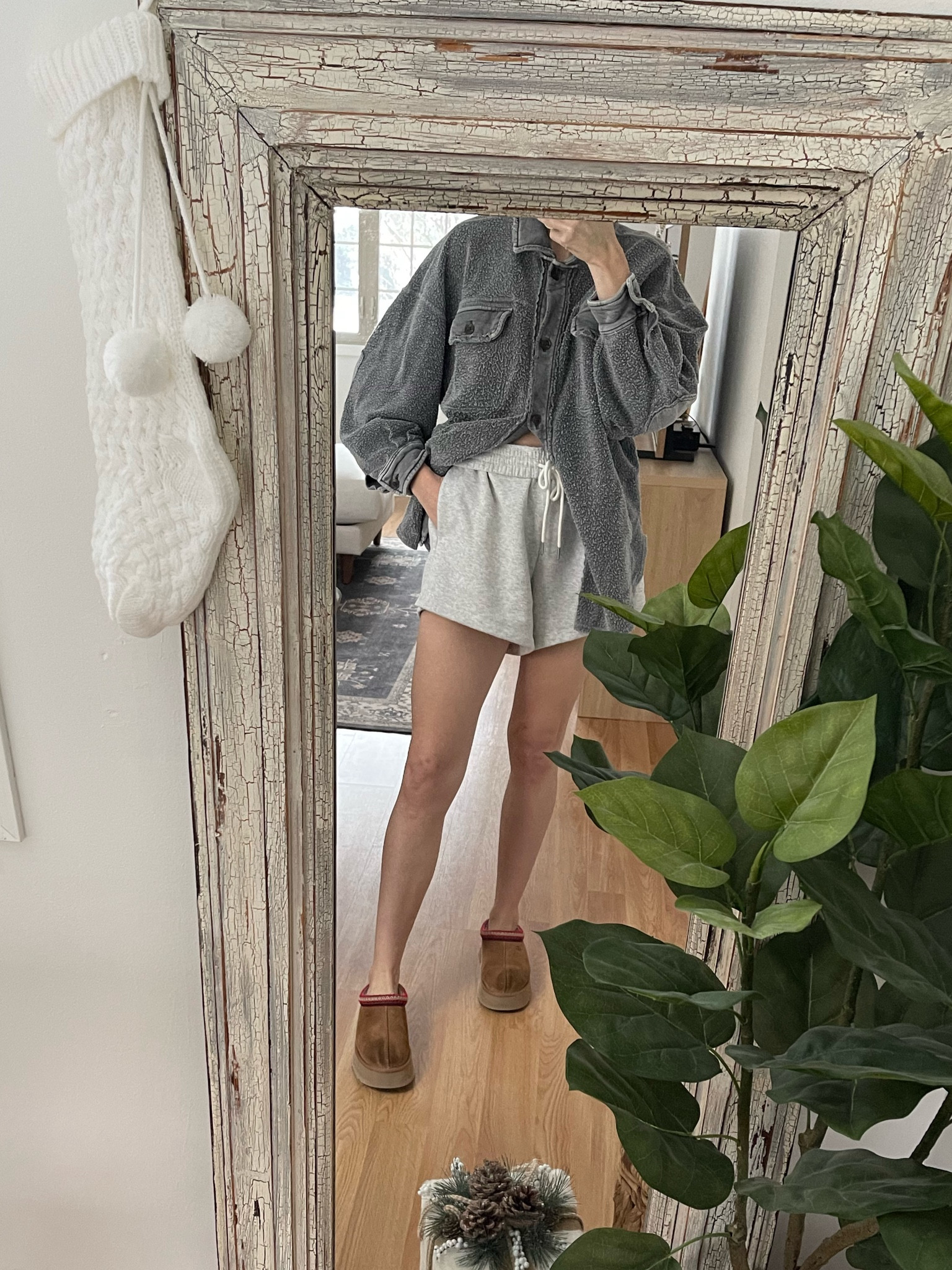 Christmas movie marathon comfies ✨🎄

top: M (runs large)
shorts: L (sized up for looser fit) 25% off + 15% off with code BLACKFRIDAYAF 🖤
slippers: 9 (size down if in between sizes)

slippers are on back order but linked some dupes! 

#LTKCyberWeek #LTKsalealert #LTKHoliday