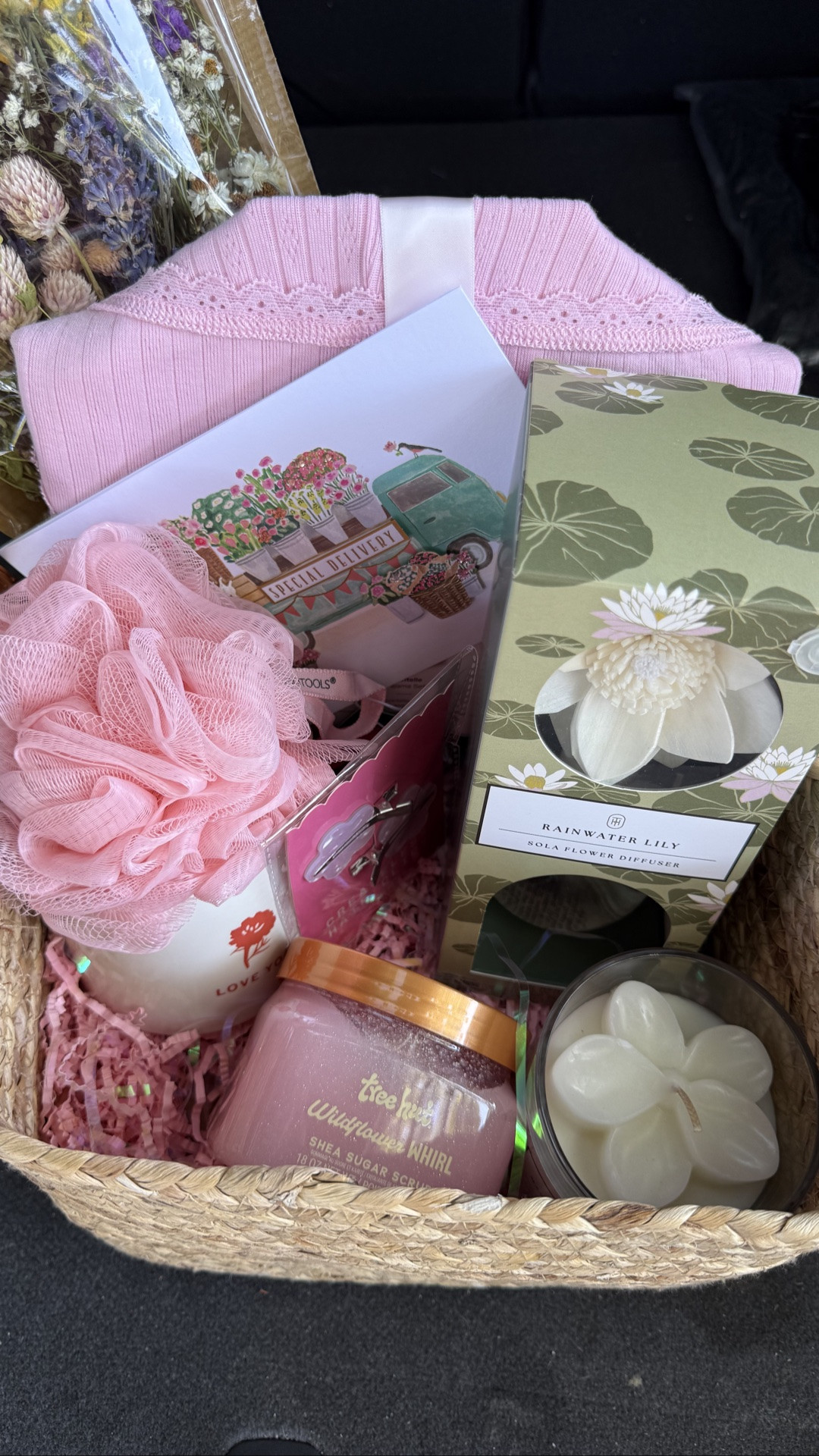 We deserve it all!! Sending Mother’s day gifts is easier than ever 🤍🌷

#LTKMothersDay #LTKmomlife #LTKBeauty