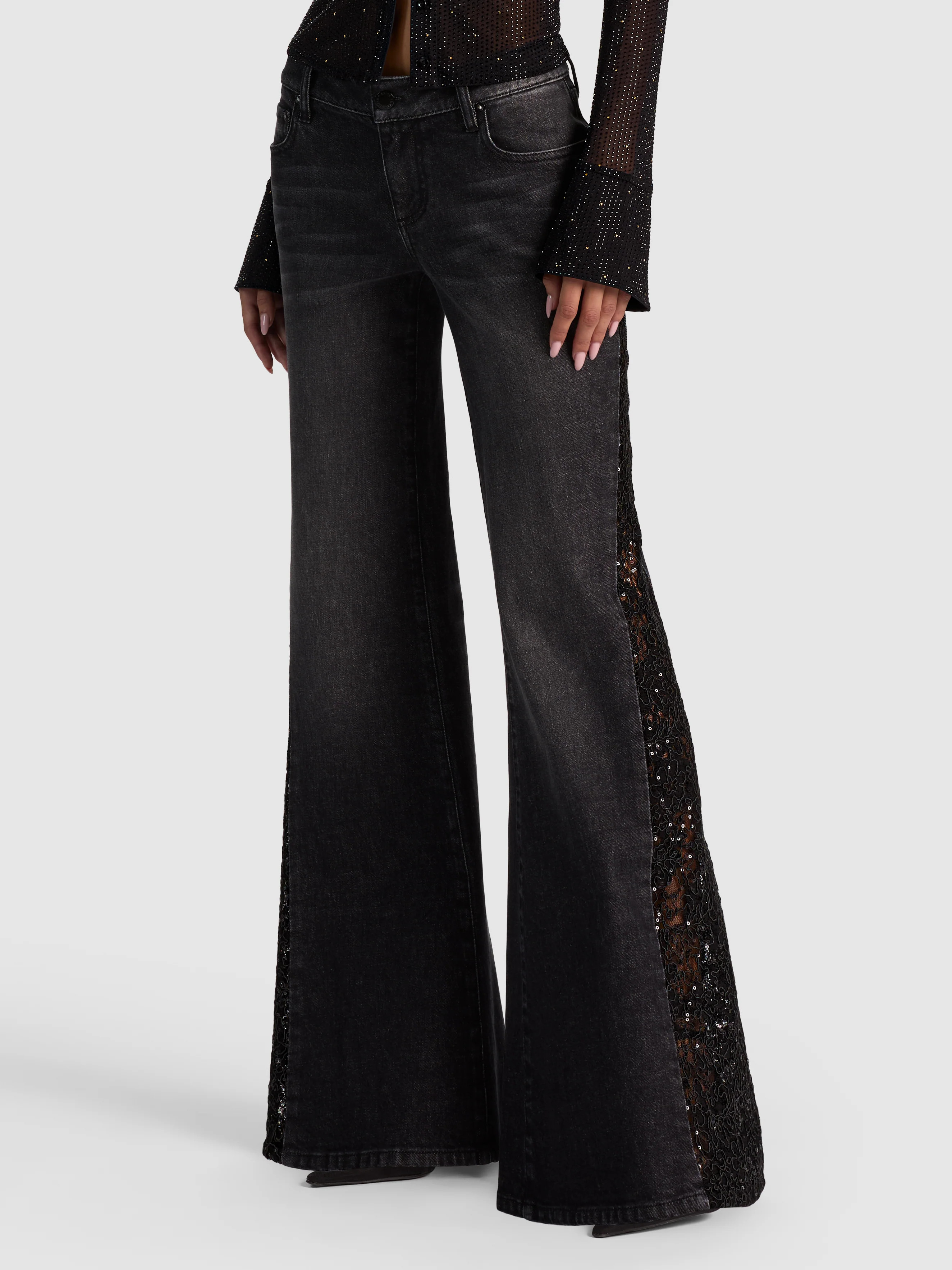 SIRENA LR BELL BOTTOM JEAN W SIDE EMBELL LACE GODET in CLARISSA BLACK/BLACK | ALICE + OLIVIA | Alice + Olivia