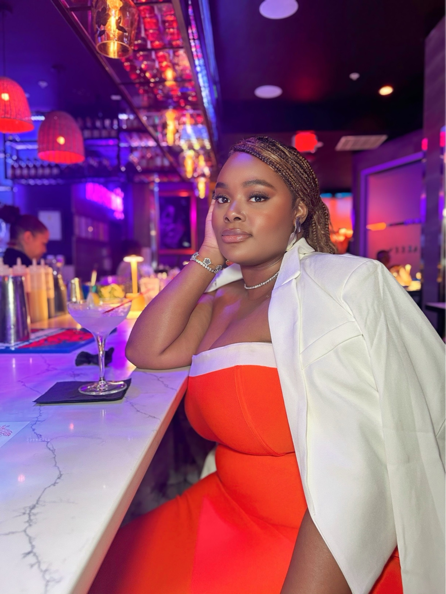 White seasonal blazer 

#LTKMidsize #LTKFindsUnder50 #LTKFindsUnder100