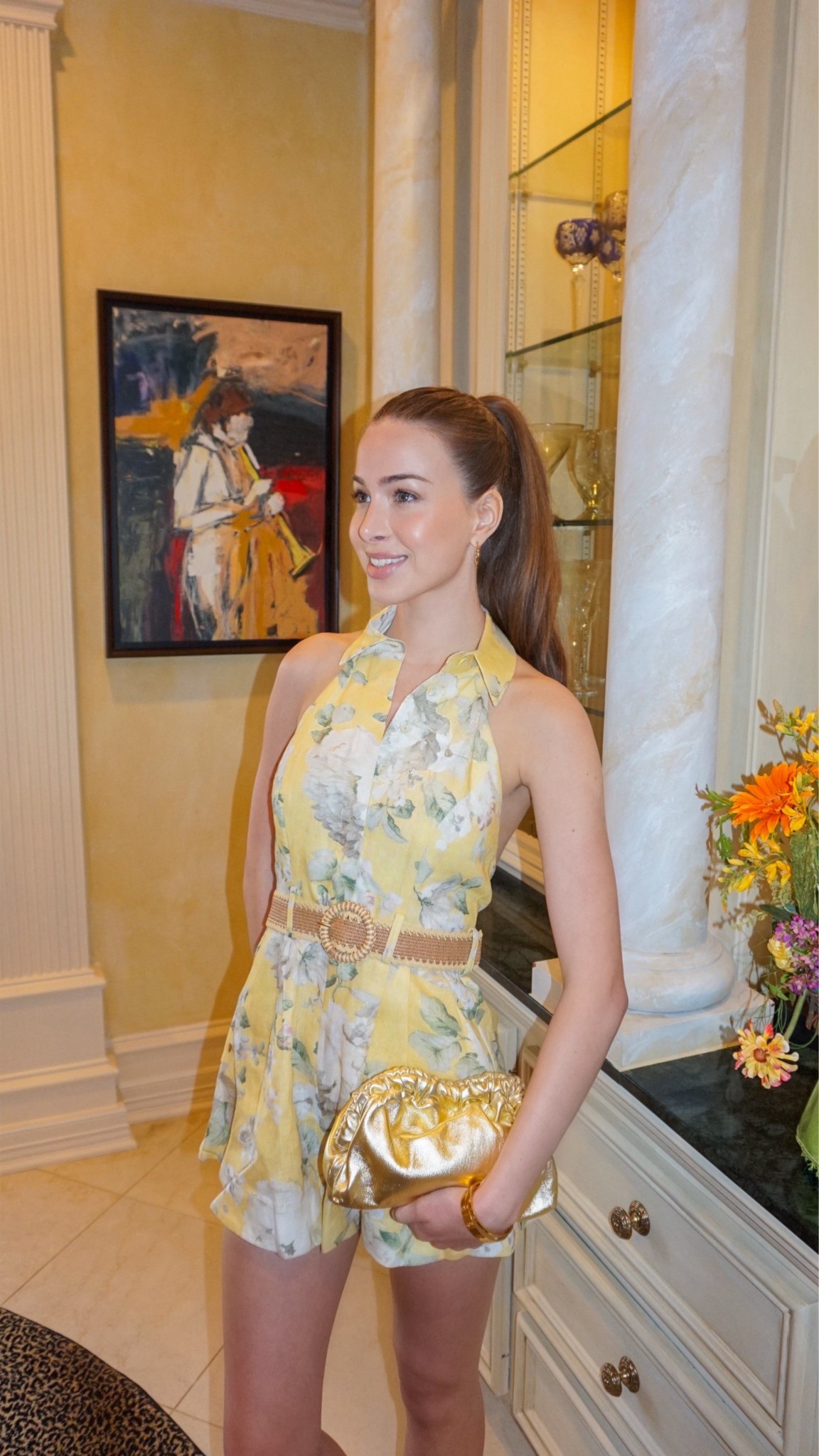 A fun floral look that requires little effort but looks like put together. We love these easy, throw-on-and-go pieces—all from @Saks. Read more about the look at the link in our bio!
–
#SaksPartner
#Saks