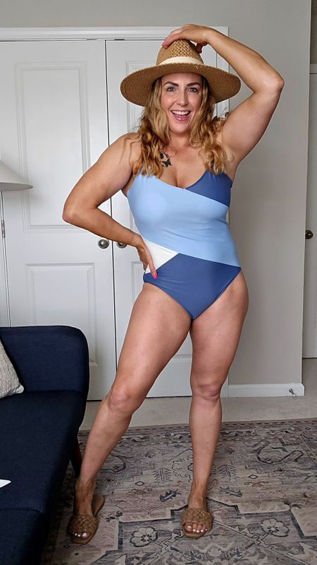 The Marina One piece swimsuit from Summersalt. Use code JESSICAJS10 for $10 off your order. Features adjustable straps and full coverage bottoms. Swimwear, One piece swimsuit, color block swimsuit, Resort wear, beach vacation, vacation swimwear, Summersalt swim

#LTKmidsize #LTKover40 #LTKswim