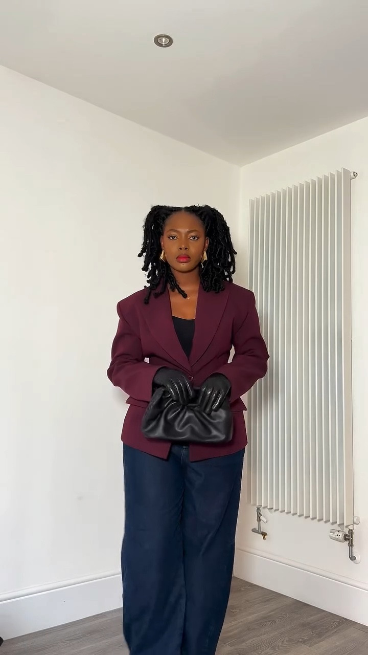 Get ready with me for a brand event 

Wearing Blue heart necklace from @abbottlyon 

#TheALCollective #ALFave #jewelry outfit inspo