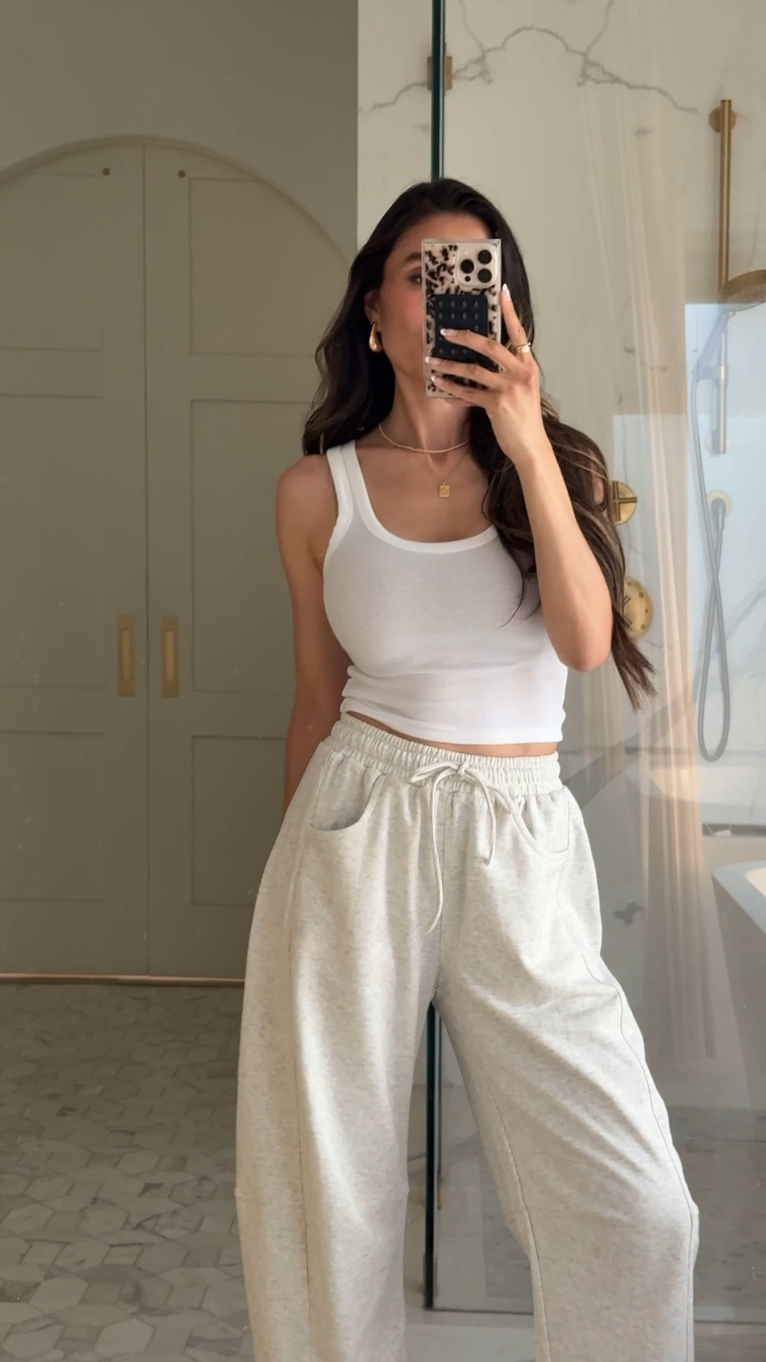 Scroll to shop!! Follow for more!! Xo! ✨

#LTKootd #LTKdayinmylife #LTKmomlife