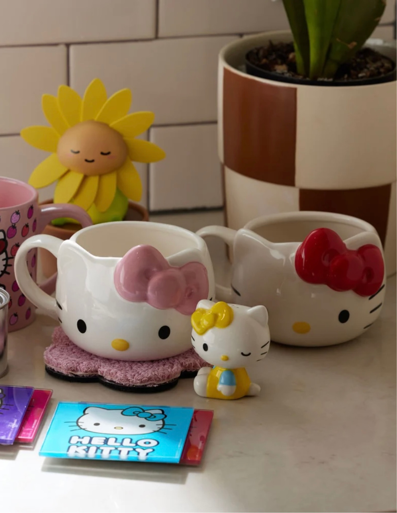 The cutest hk mug 💗 