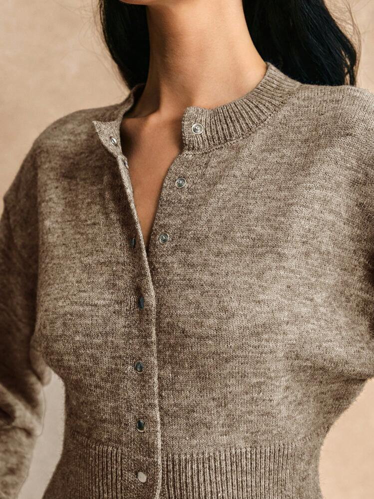 Poéselle Short Slim Front Button Solid Color Long Sleeve Simple Casual Knit Cardigan, Sweater,Short Women's Sweater,Women's Sweaters,Knit Sweaters,Winter Women's Clothing,Fall Women's Clothing,FW24,Knitted Sweater | SHEIN