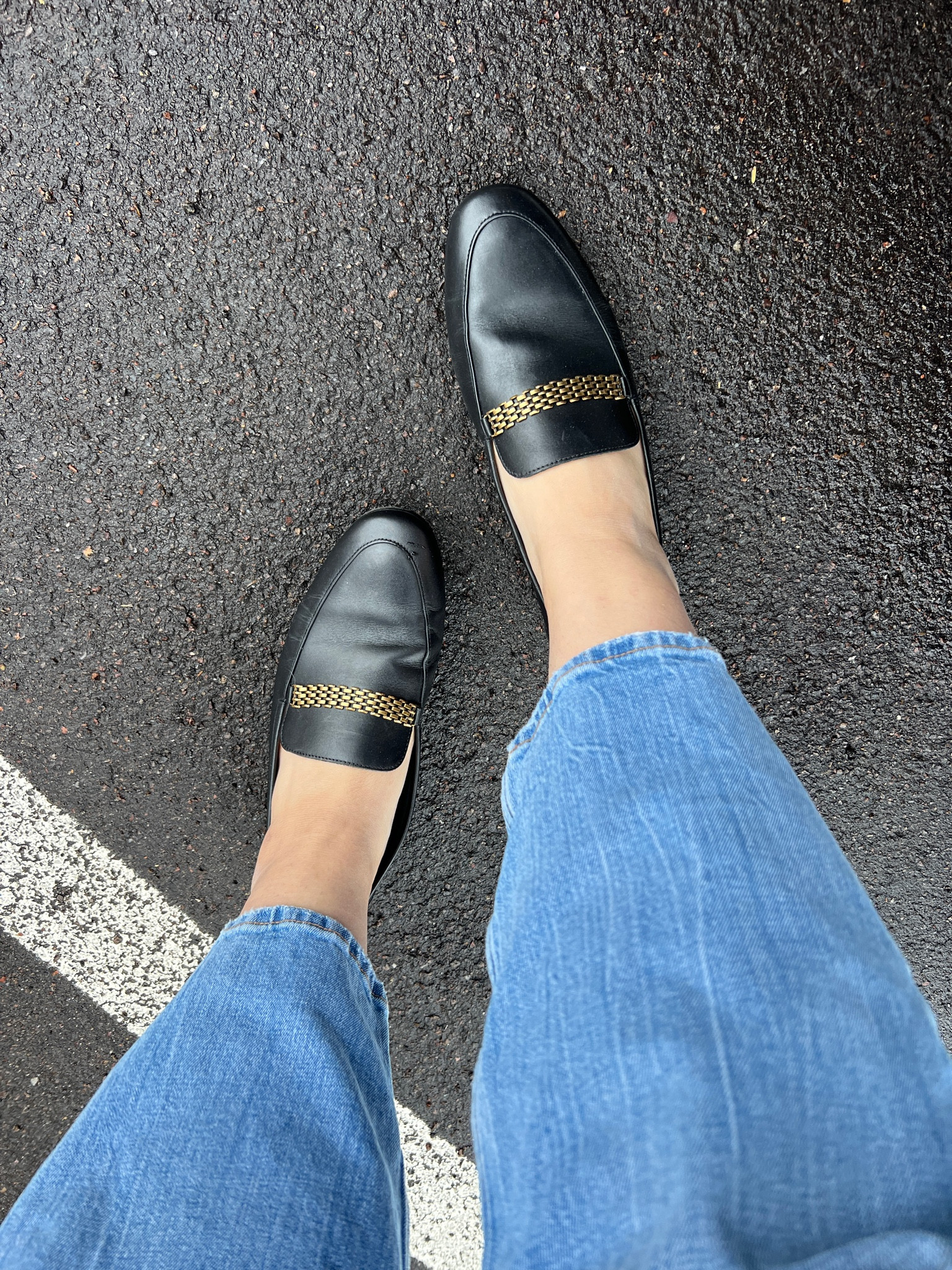 Wearing my first pair of comfort shoes…. But they don’t look like comfort shoes! Loving these super chic black loafers from Vionic! And they’re 30% off today for early BF!

#LTKsalealert #LTKworkwear #LTKshoecrush