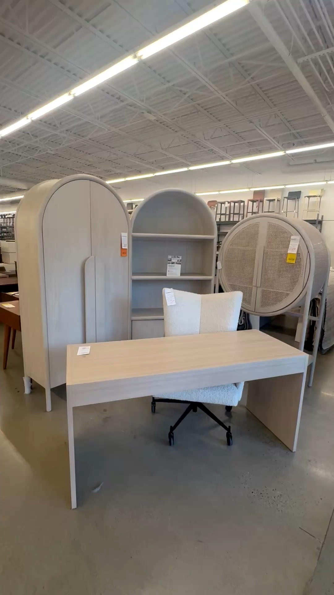 Office refresh, but make it designer ✨ Found this dreamy office setup at  Crate & Barrel￼ Outlet and now I can’t stop thinking about it 🤍 Elevated, functional, and giving luxury workspace energy without the full luxury price tag. Save this for your future office inspo 🖇️🪑

#LTKHome #OfficeInspo #CrateandBarrel #HomeOfficeIdeas #OfficeDecor #NeutralHome #InteriorInspo #DeskSetup #HomeStyling #LTKFinds #CozyOffice #OfficeAesthetic

#LTKSaleAlert #LTKSeasonal #LTKHome