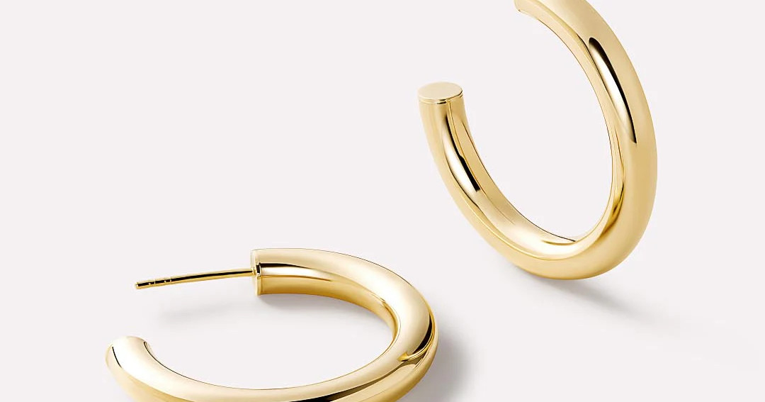 Gold Bold C-Hoops Large | Ana Luisa