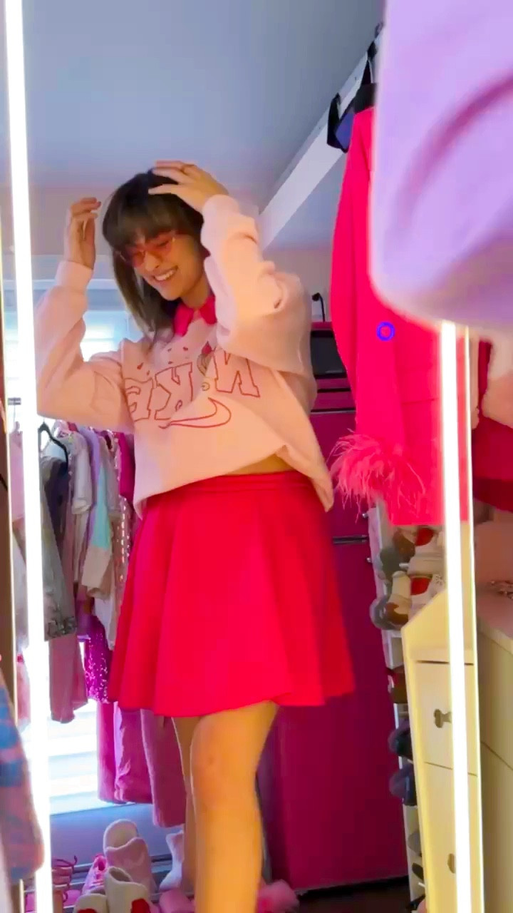 Valentine’s Day outfits: Disney Date edit. Planning a Disney date with your love? I’ve picked out my favorite Minnie Mouse ears and Disneyland sweatshirts for you and your sweetheart. Perfect for Sweetheart’s night or a day at California adventure. Maybe lunch at Magic Key Terrace for you and your bestie. These fits are sure to be Mickey Mouse and Minnie Mouse approved. Be sure to check out my theme park essentials list here in my LTK. Have any questions about theme park life? Ask away in the comments below. 👇 

#LTKtravel #LTKfamily #LTKVideo