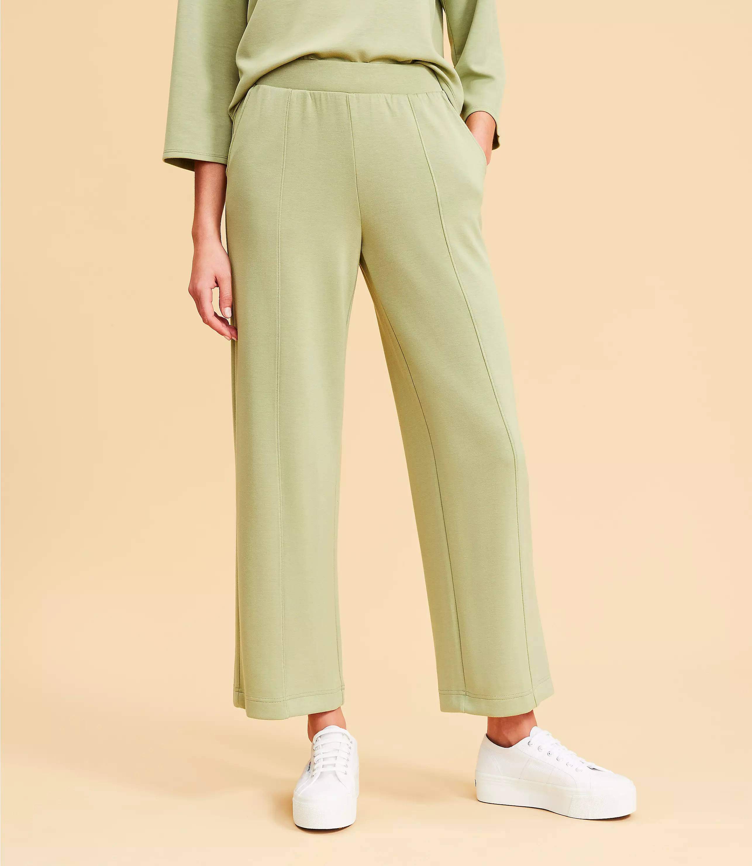Lou & Grey Pintucked Scubasoft Wide Leg Pants | LOFT