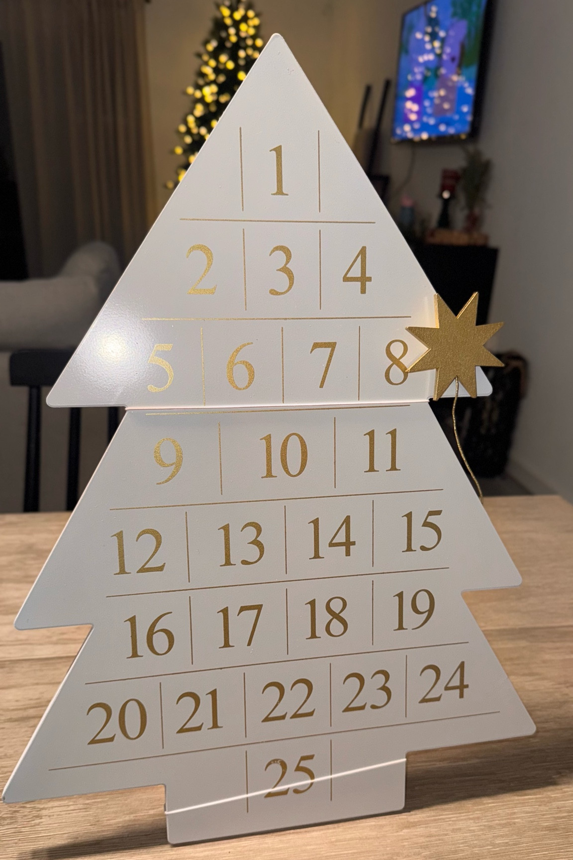 19" Wood Tree Christmas Advent Calendar with Star Counter White/Gold🤍✨

#LTKHome #LTKFindsUnder50 #LTKHoliday