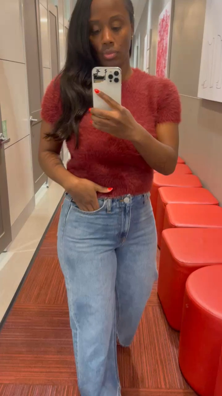 Fell in love with this shirt! 💕
•
•


#LTKSeasonal #LTKOver40 #LTKHoliday