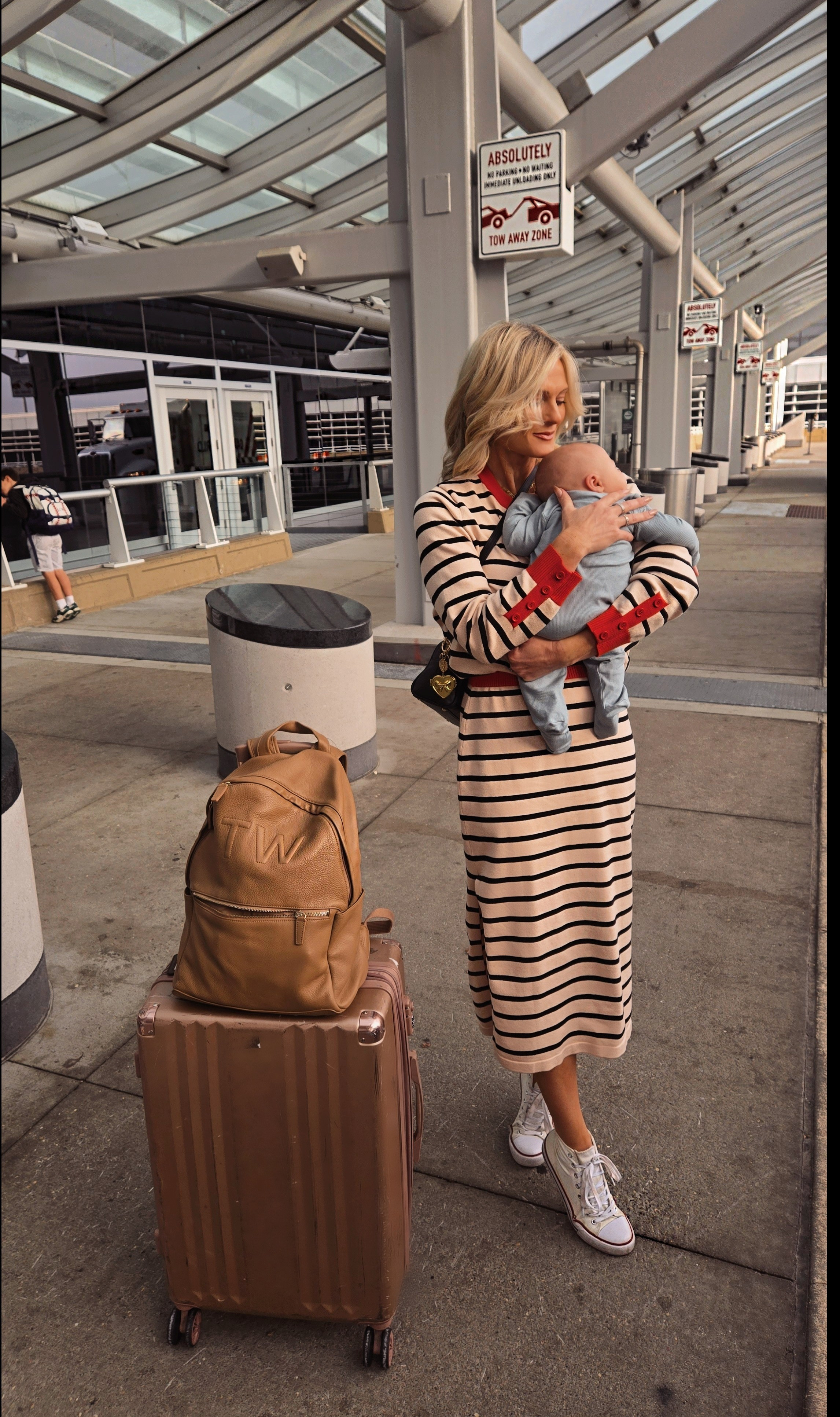 Thanksgiving travel has begun! You all loved this set inbmy stories so here it is if you need something for the holidays! 

#LTKmomlife #LTKTravel