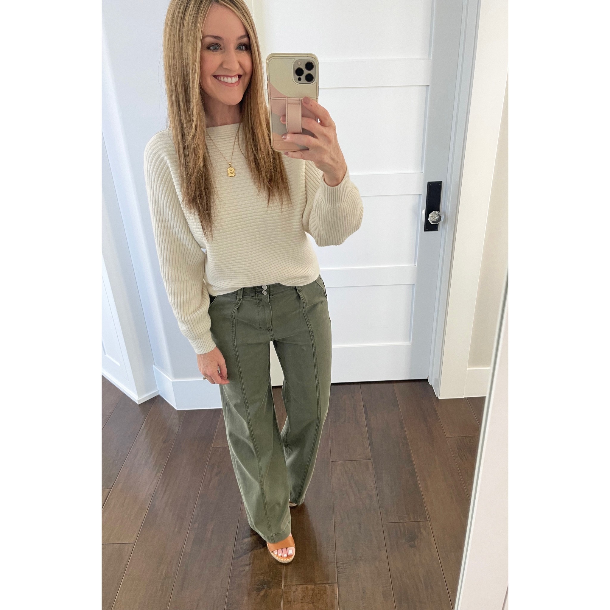 Fall Fashion 
Fall sweater
Wide leg pants 
Wedge sandal 


#LTKstyletip