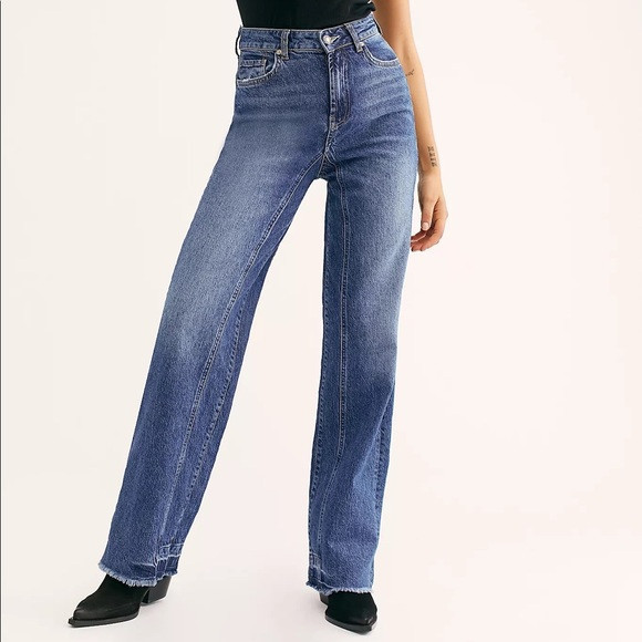 Free People relaxed straight slouch jeans size 26 | Poshmark