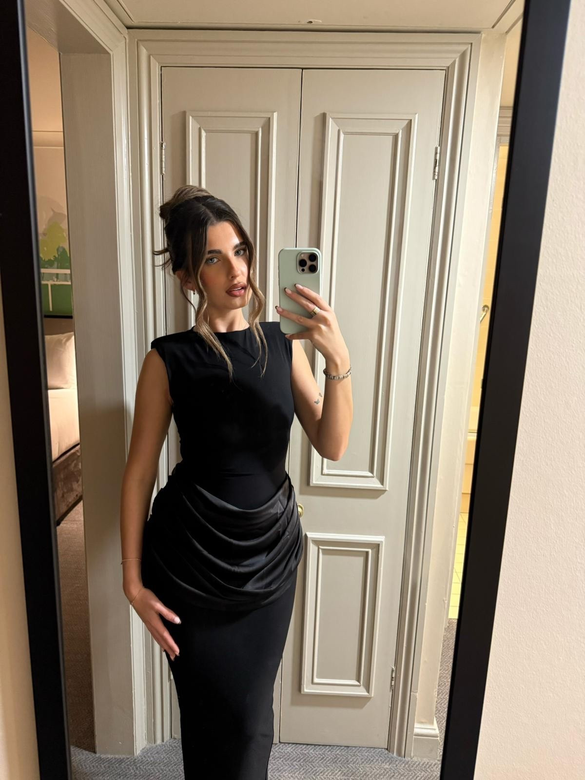 🖤


Wanderdoll, Partywear, ASOS, Dress

#LTKwinter #LTKpartywear #LTKfestive