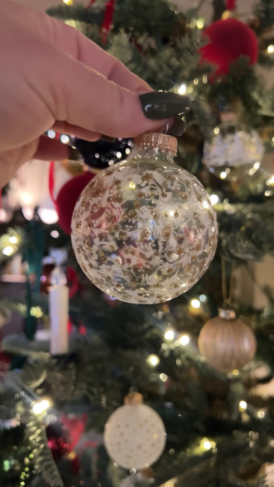 Walmart has the most beautiful and affordable ornaments for your Christmas tree. This set of four glass ornaments is less than six dollars a box. 

#LTKHoliday #LTKSeasonal #LTKHome