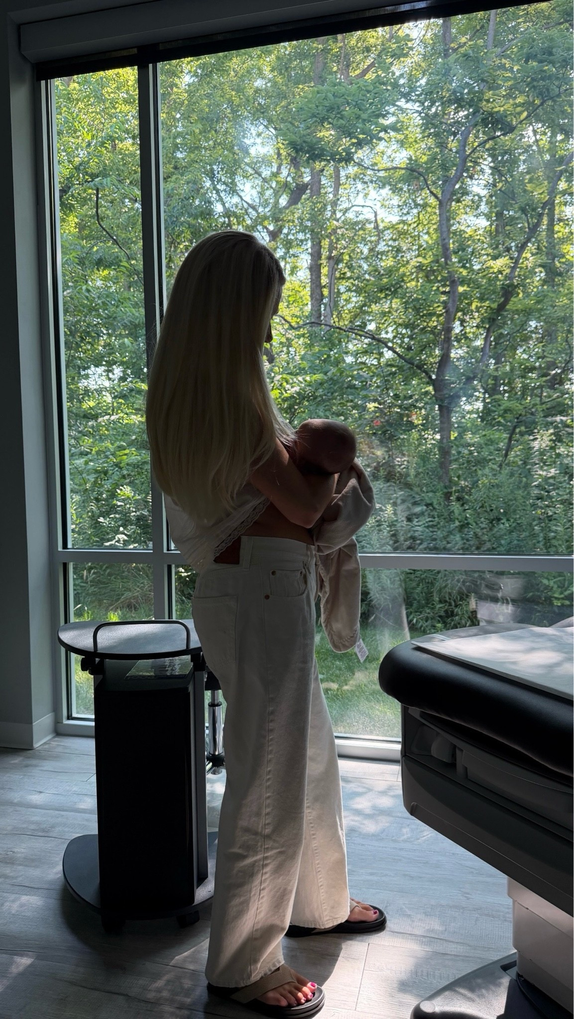 SIZE: small in tank (linked similar), 31 in jeans (sized up for pregnancy & postpartum), shoes run tts (linked similar). #kathleenpost

Summer outfit Inspo, postpartum outfit, neutral summer look

#LTKootd #LTKmomlife