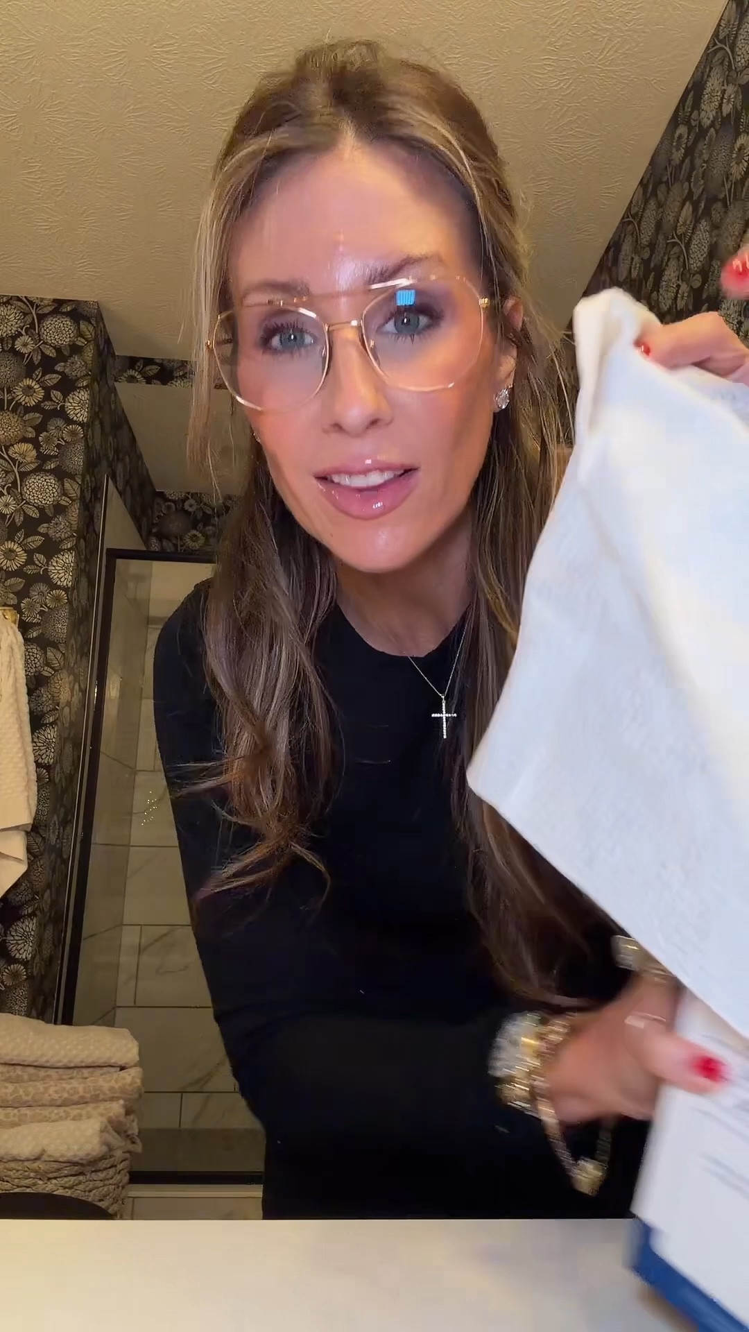 Clean skin #bougieskincare 

#LTKmomlife #LTKgrwm #LTKOver40