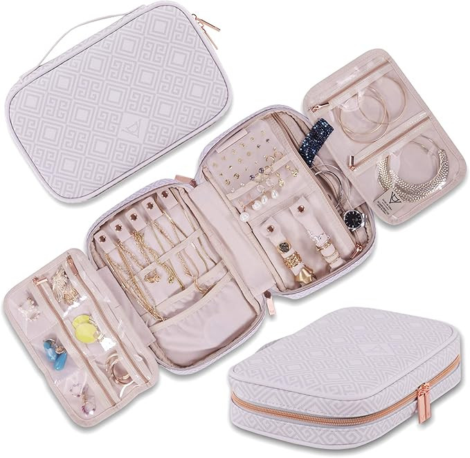 Design de Valeur Travel Jewelry Organizer. Spacious Case for Tangle-Free Storage of Necklaces, Ea... | Amazon (US)