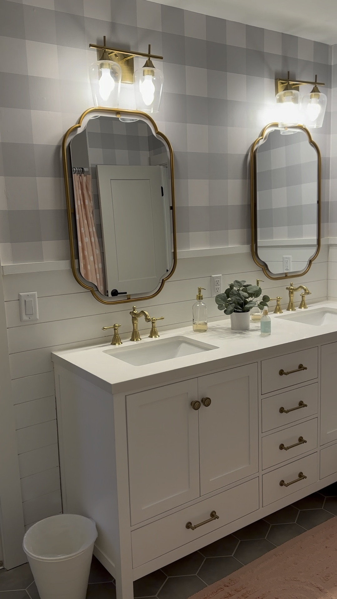 Shop my daughters bathroom!

#LTKhome #LTKkids #LTKfamily